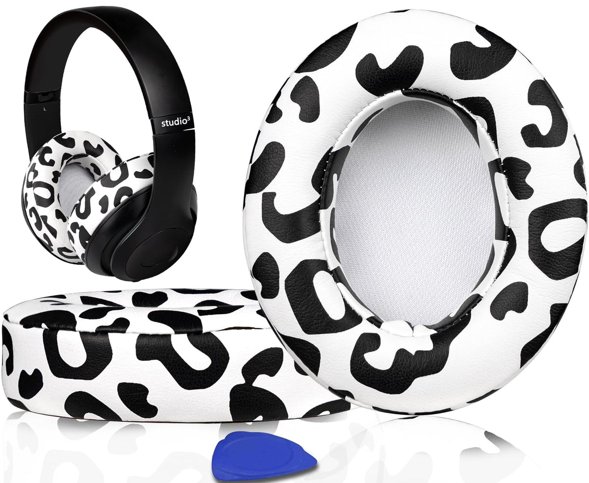 SoloWIT Beats Studio ear pads soft protein leather close-up for comfort.