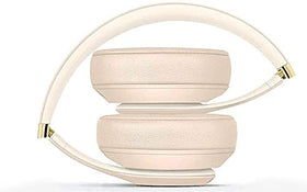 SoloWIT Beats Studio ear pads thick memory-foam close-up detail.