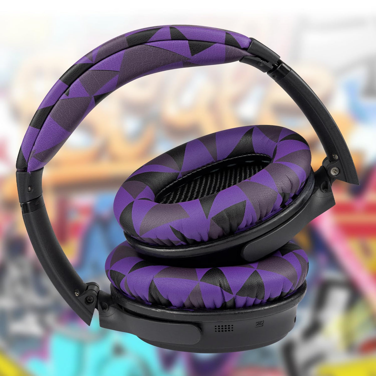 SoloWIT added-thickness ear pads provide extra cushioning