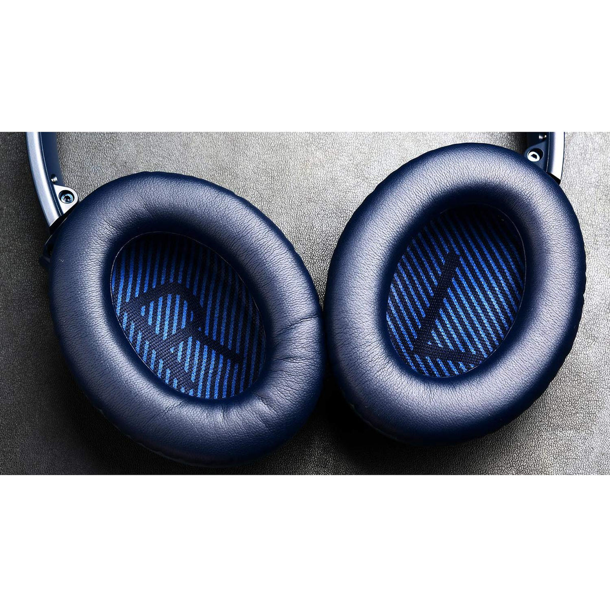 SoloWIT earpads with added thickness for extra cushioning during long listening.