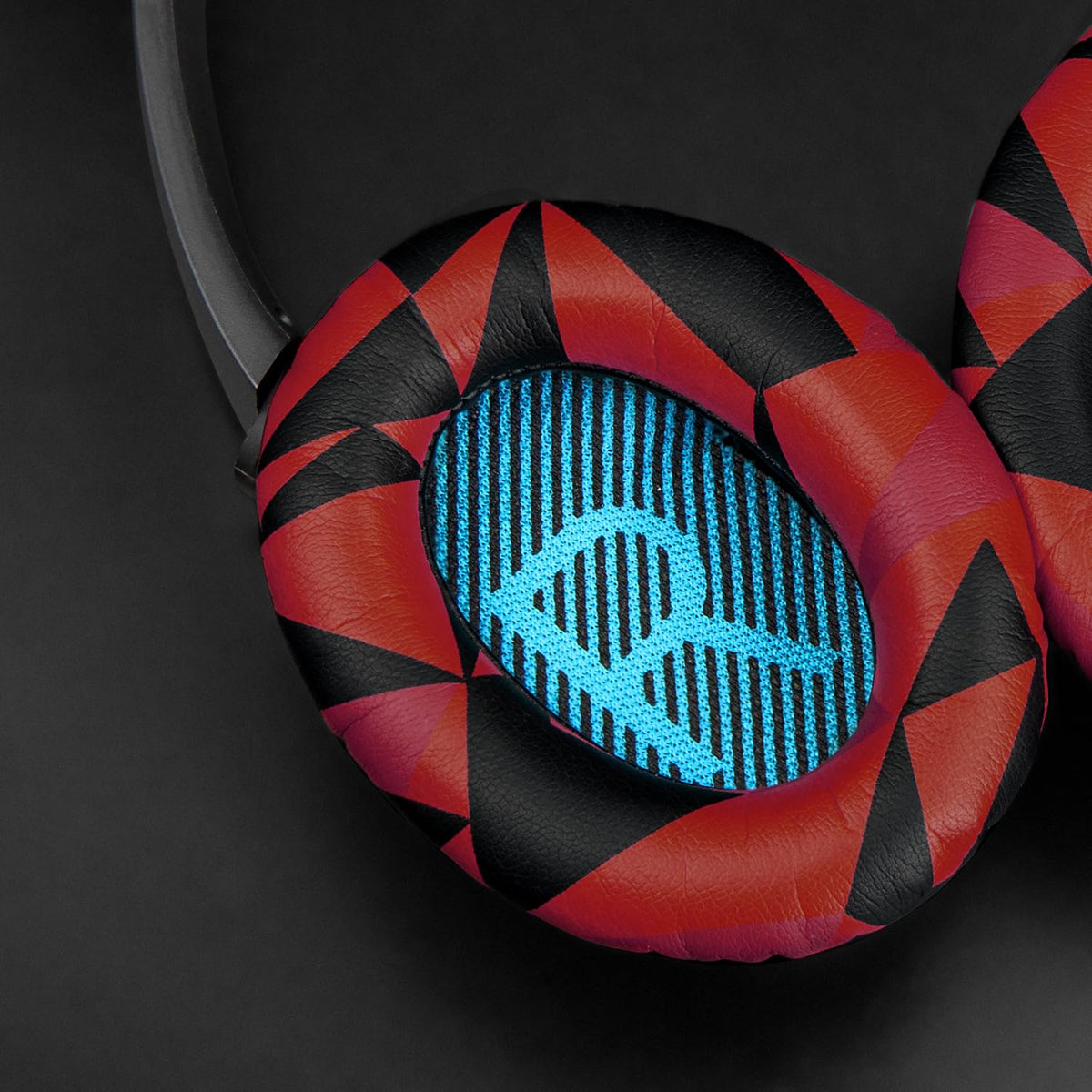 SoloWIT earpads deliver quick refresh for worn Bose around-ear models