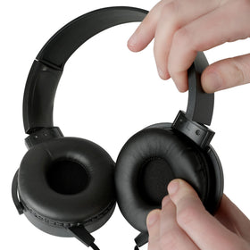 Sonitum headsets in classroom setting enabling focused group learning