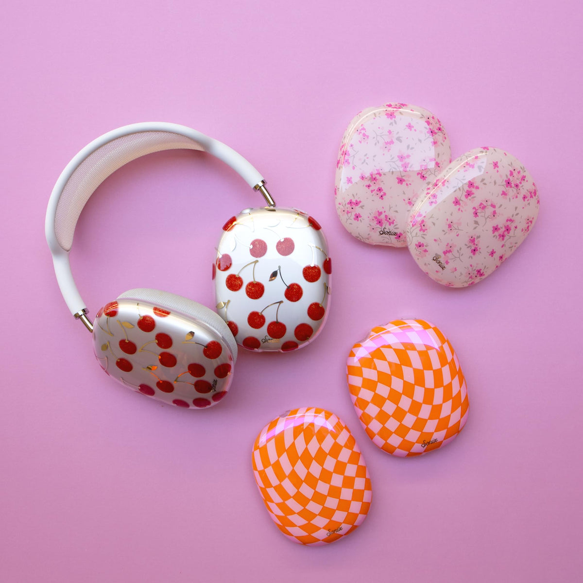 Sonix AirPods Max cover cottage floral pink complements daily tech setup.