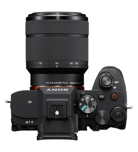 Sony Alpha 7V back panel controls, showcasing easy AI autofocus at your fingertips.