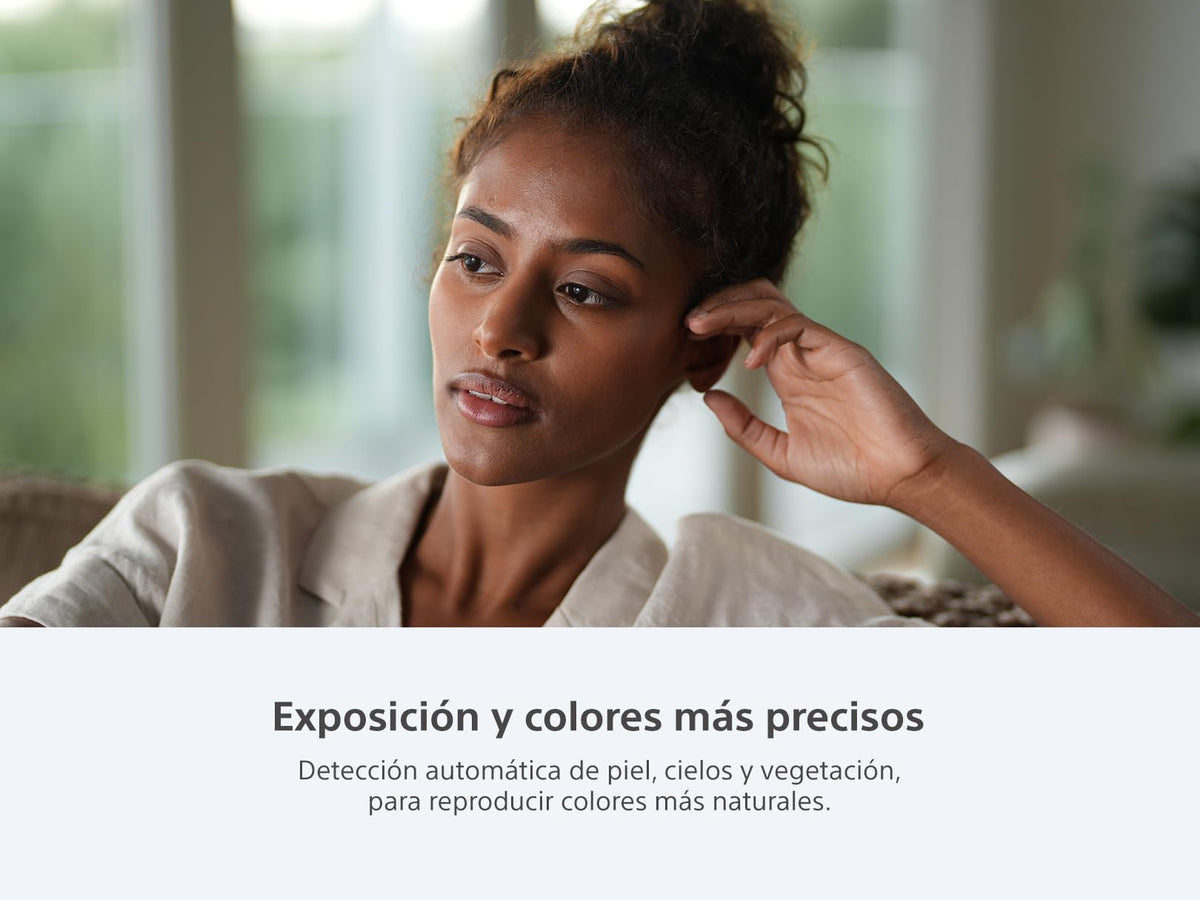 BIONZ XR processing enhances clarity and color on the Sony Alpha 6700.