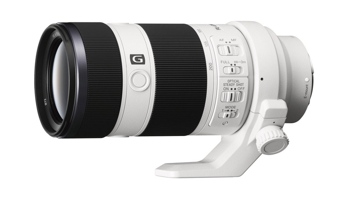 Sony FE 70-200mm f/4 G OSS lens side profile highlighting compact, lightweight telephoto for Sony Alpha