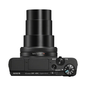 RX100 VII supports up to 20 fps blackout-free shooting for action moments