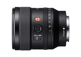 Sony SEL24F14GM side profile highlighting slender body for travel-friendly grip