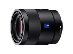 Sony SEL55F18Z side profile shows a compact full-frame lens for everyday photography.