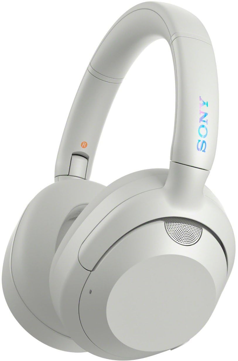 Sony ULT WEAR 900N bass boost highlights powerful low end.