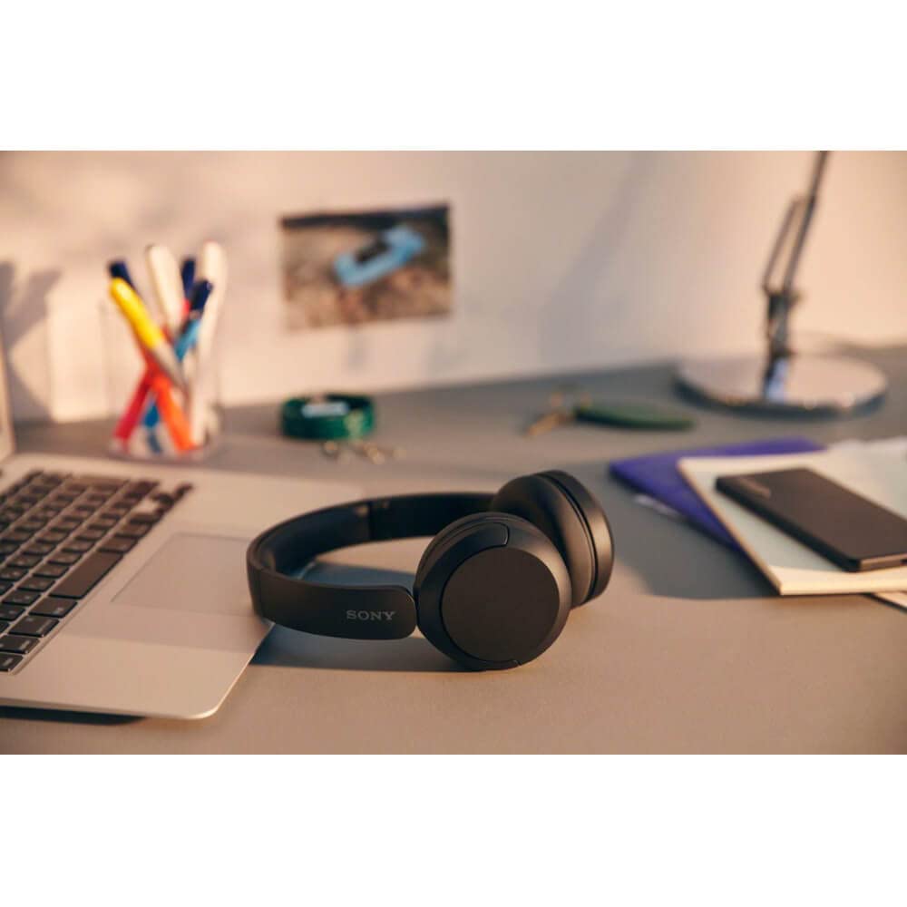 Sony WHCH520B lightweight design ideal for commuting and workouts