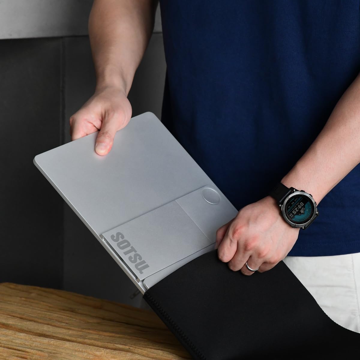 SOTSU FlipAction Elite Mac and Windows compatibility on the go