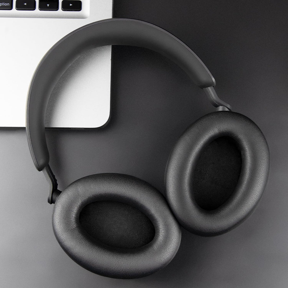 Fresh look and improved comfort for Accentum headphones with SOULWIT.