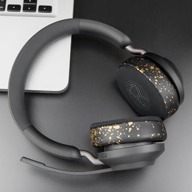 SOULWIT black and gold finish earpads enhance the headset’s look.