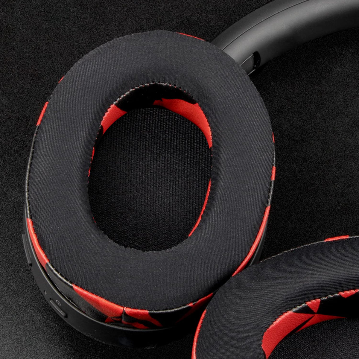 Compatibility note indicating WH-1000XM3-only use for SOULWIT earpads.