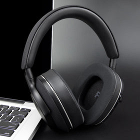 SOULWIT cooling gel technology keeps ears cool during long sessions.
