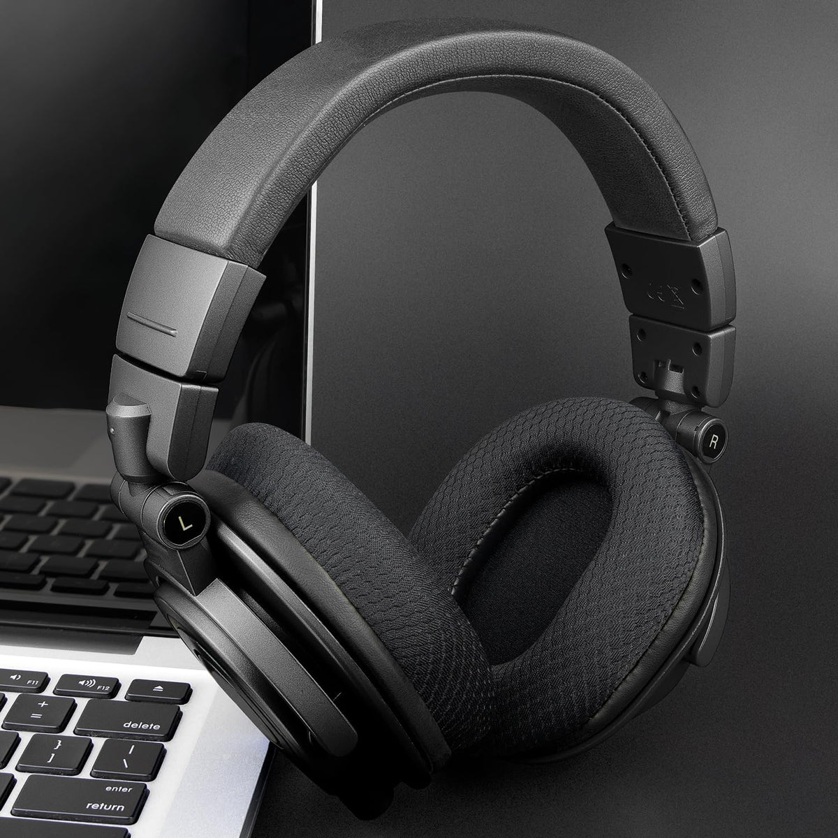 SOULWIT installation guide for ATH-M50x ear pads for quick, easy fit