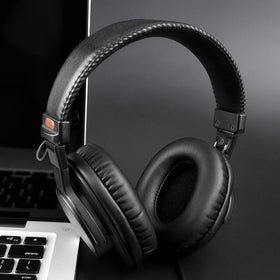 SOULWIT ear pads in a black finish suit Sony MDR series.