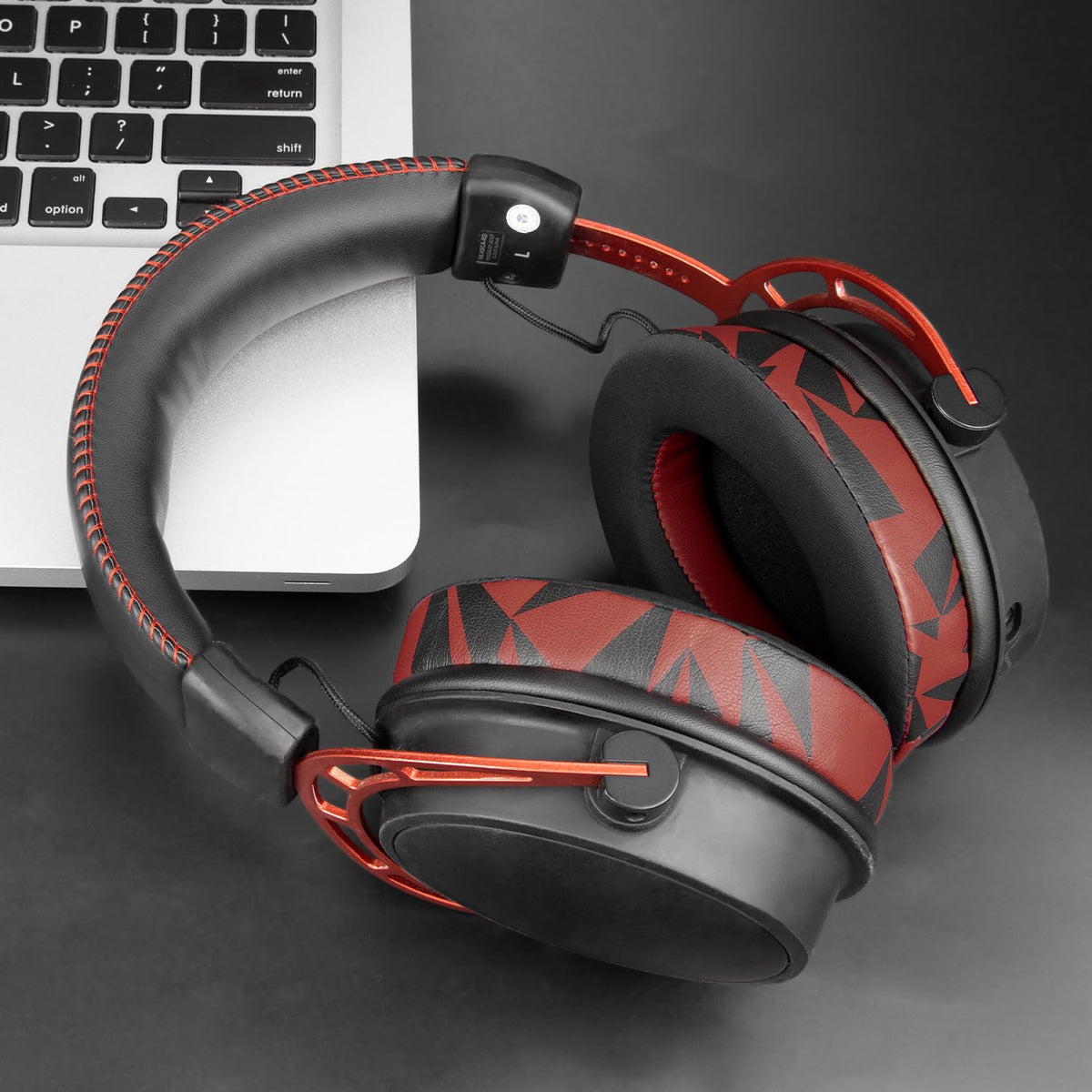 SOULWIT Red Storm earpads aesthetic detail on HyperX headset