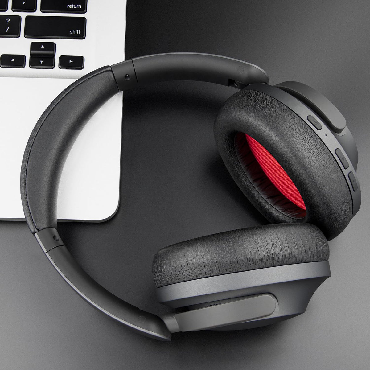 SOULWIT earpads package and quick-install guide show easy replacement