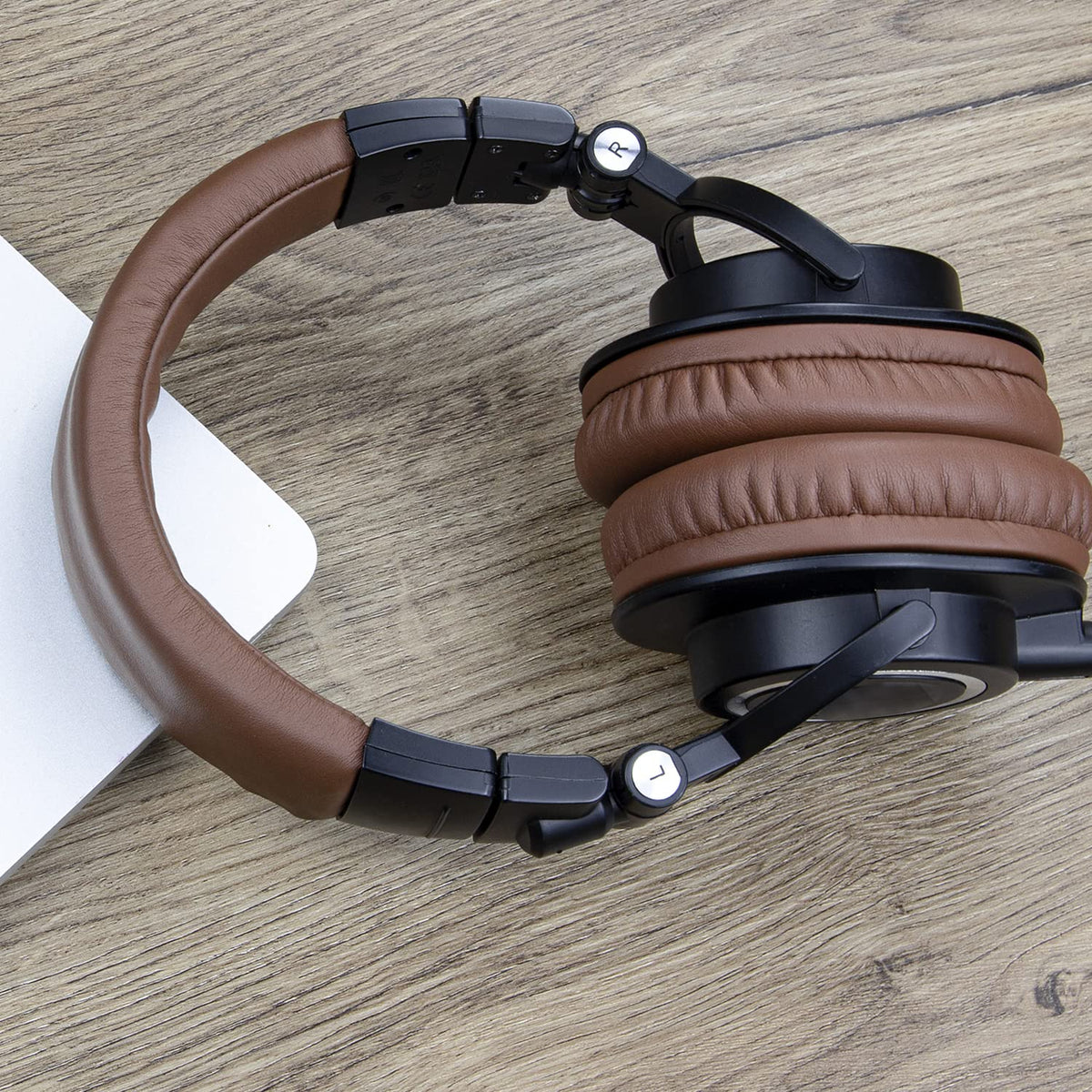 SOULWIT headband coffee refresh look demonstrates a stylish transformation.