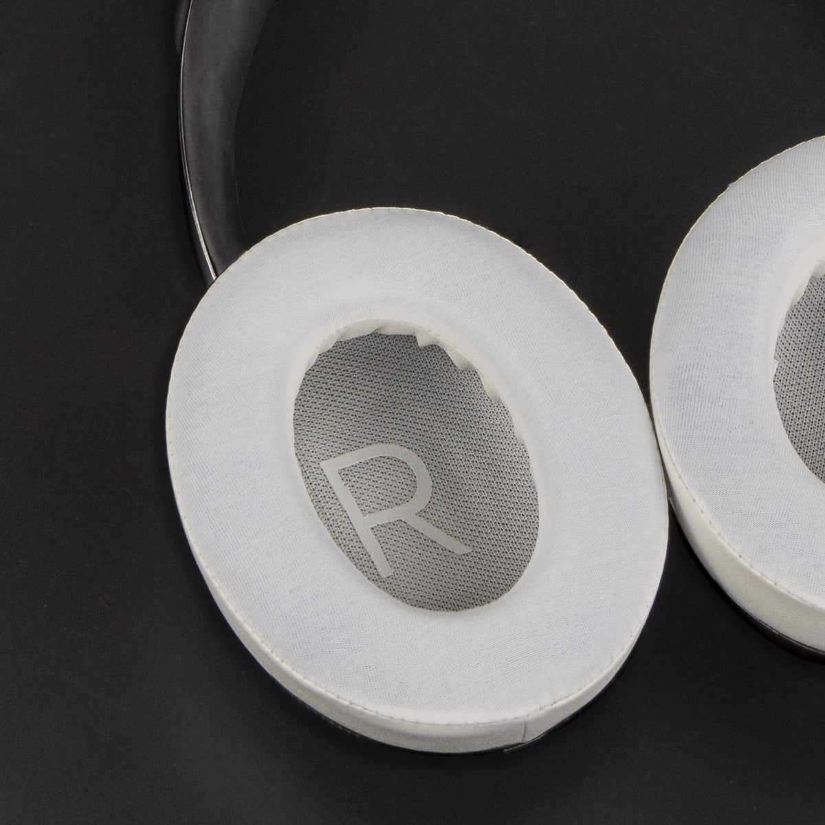 SOULWIT high-density foam earpad provides comfortable cushion