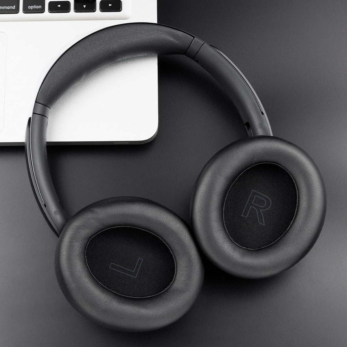 SOULWIT lifestyle image commuting with headphones showing comfort and noise isolation