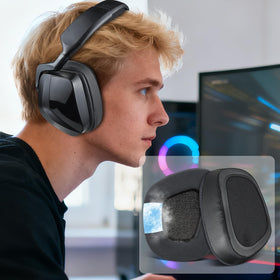 SOULWIT lifestyle image of gamer wearing headset showing reduced sweat and comfort