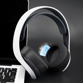 Noise isolation foam reduces ambient distractions for focused play.