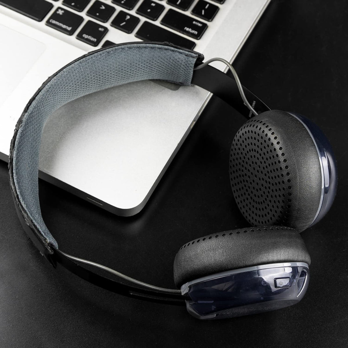 SOULWIT side view mounted on Skullcandy Grind improving fit