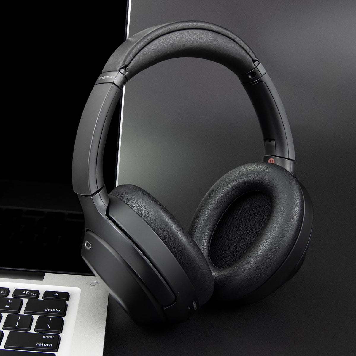 SOULWIT added-thickness earpads for plush comfort and secure fit
