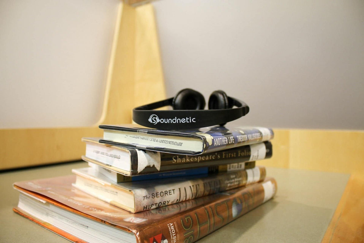Soundnetic SNCCV comfortable fit enhances long learning sessions.