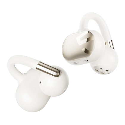 SoundPEATS Clip1 open-ear design shows secure comfort and ambient awareness.