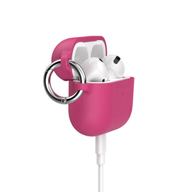 Speck Presidio open to display hinge clearance and precise fit that won’t interfere