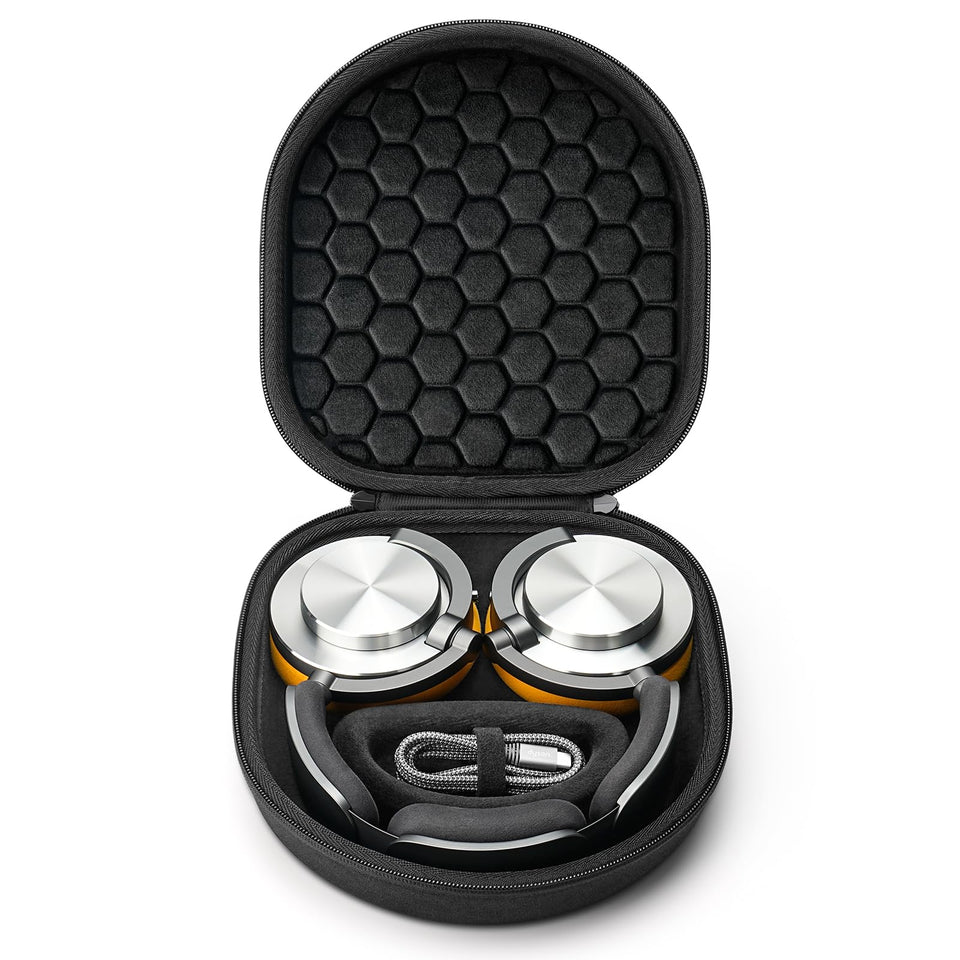 SQERO Dyson OnTrac/Zone case exterior protects headphones during travel