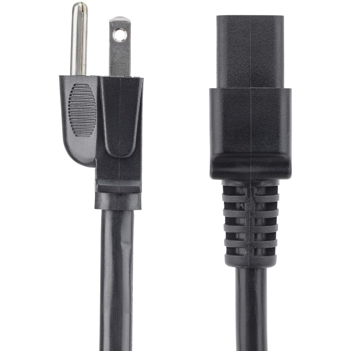 StarTech PXT515C19146 14 AWG PVC jacket withstands busy data centers.