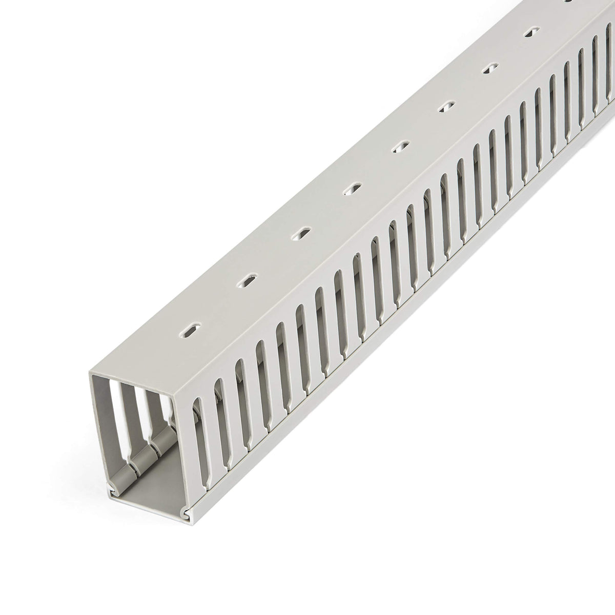 StarTech.com close-up of 8mm slots and latch for quick cable access benefit