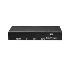 StarTech.com splitter with HDMI cables connected illustrating plug-and-play 4K distribution
