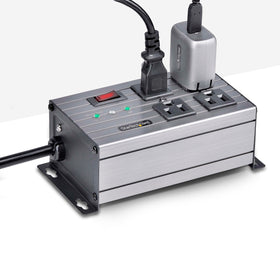 StarTech.com widely spaced outlets prevent plug blockage and improve access