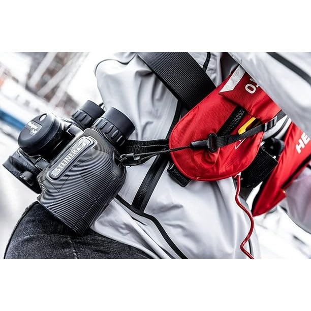 Steiner Navigator 7x30 rubber-armored body for durability