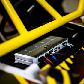 STINGER SPX1000X5 compact footprint fits tight spaces on boats or ATVs
