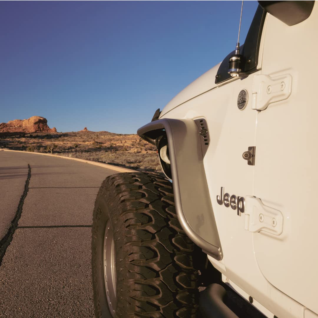 STINGER right blind-spot camera for Wrangler JL improves lane awareness.