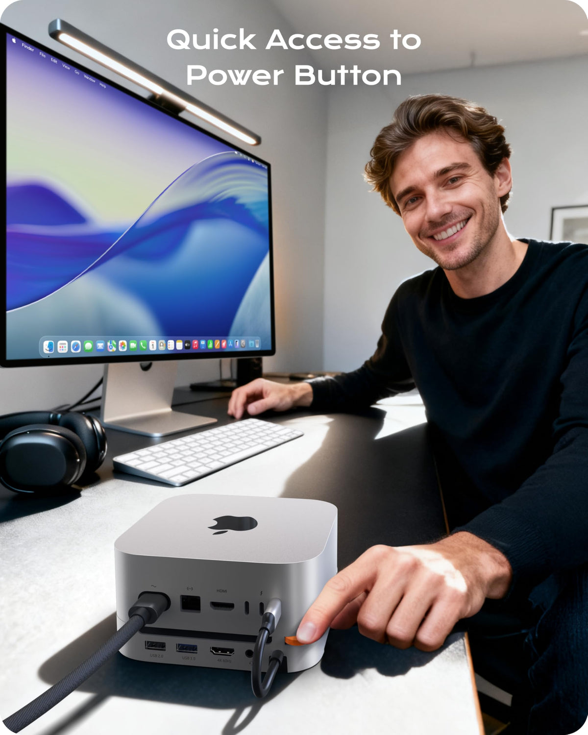Stouchi dock SD and TF card readers close-up for fast media transfers