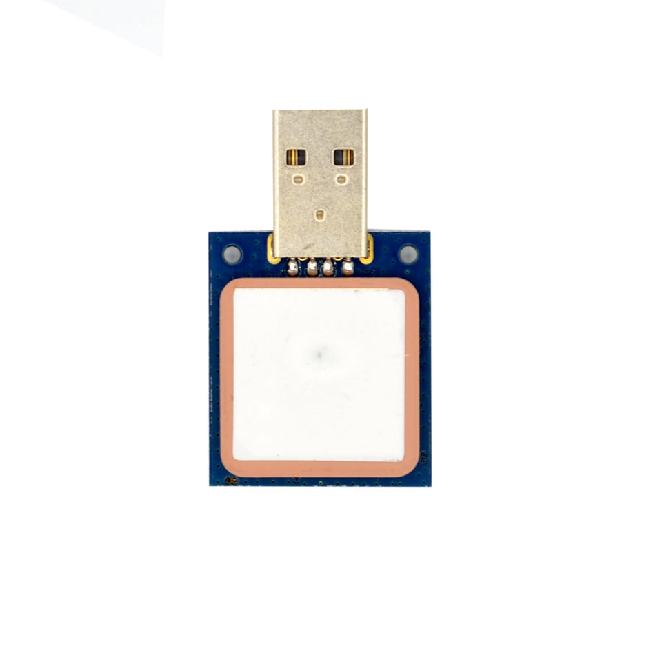 Stratux GPYes 2.0 USB GPS unit demonstrates precise positioning and fast acquisition.