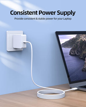 Superer closeup of USB‑C port and label showing device compatibility