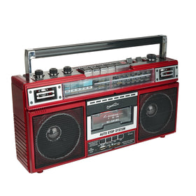 Supersonic SC-3201BT in outdoor picnic setting, portable Bluetooth and radio convenience