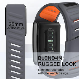 surundo band submerged in water, shows waterproof durability