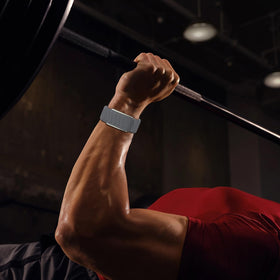 surundo band clip and cutouts exposed, ensures sensor access and charging