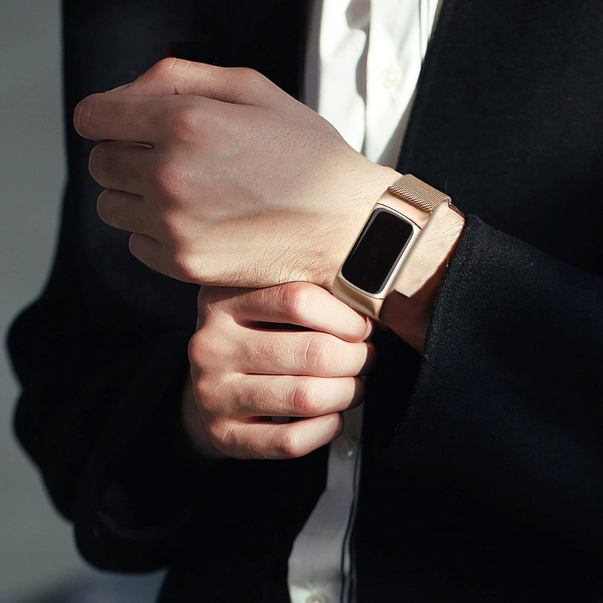 Surundo fashion-forward sport strap suits daily wear and workouts.