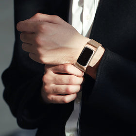 Surundo fashion-forward sport strap suits daily wear and workouts.